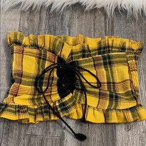 Yellow plaid cropped top ⭐️⭐️⭐️